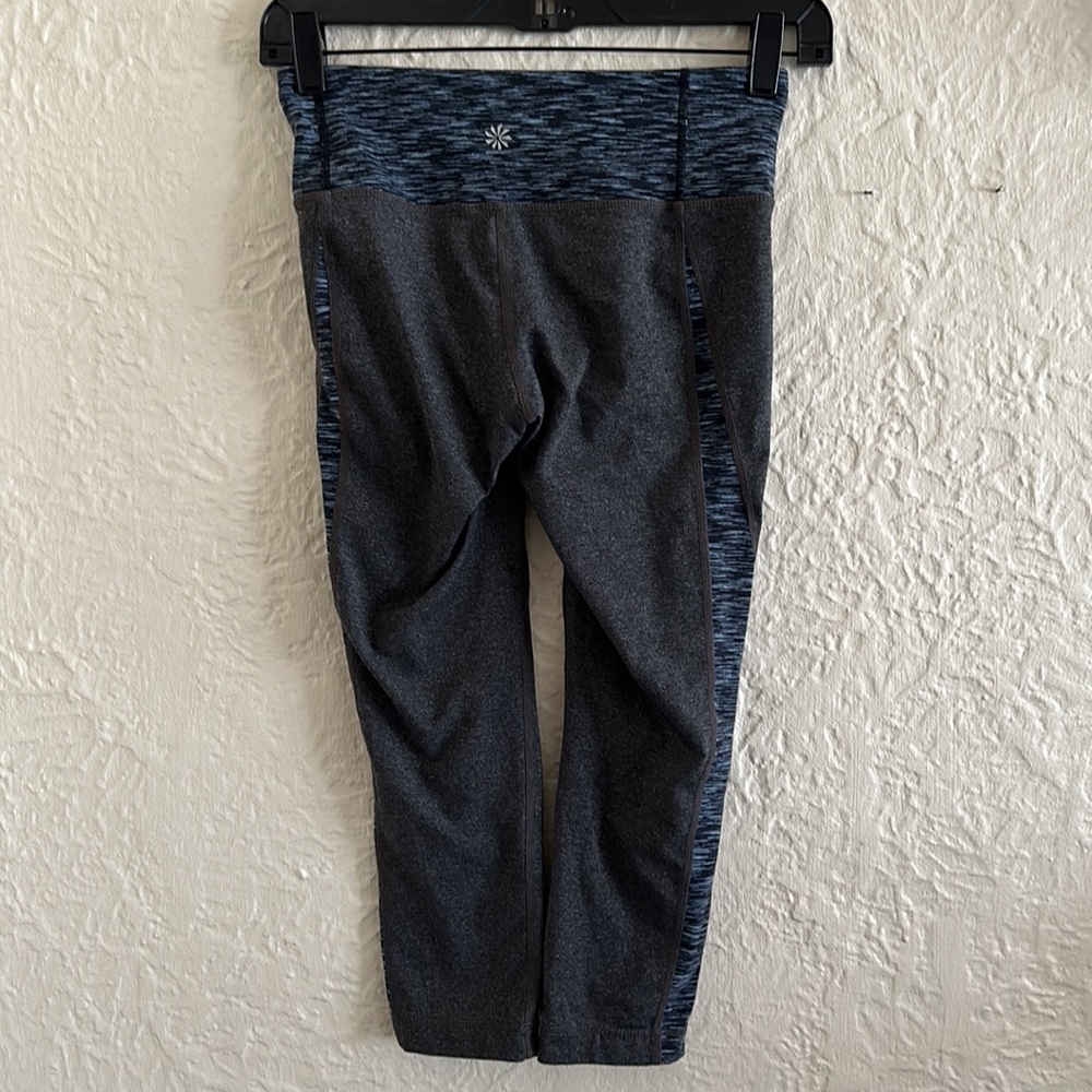 Athleta Splits Revelation Cropped Capri Leggings Gray Blue XS - Picture 6 of 13